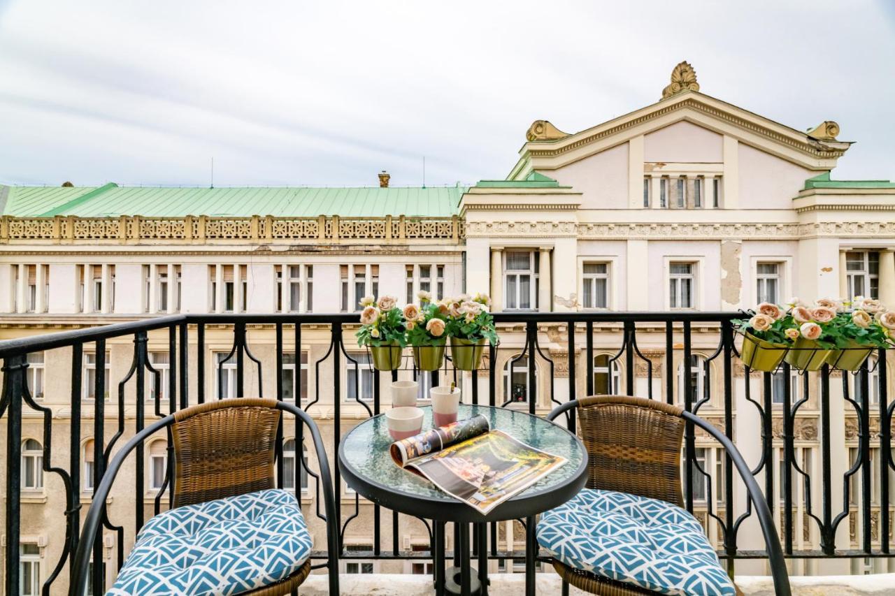 Katie'S Home Parliament Budapešť Exteriér fotografie
